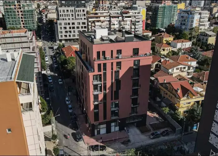 Modern Escape Appartamento Tirana